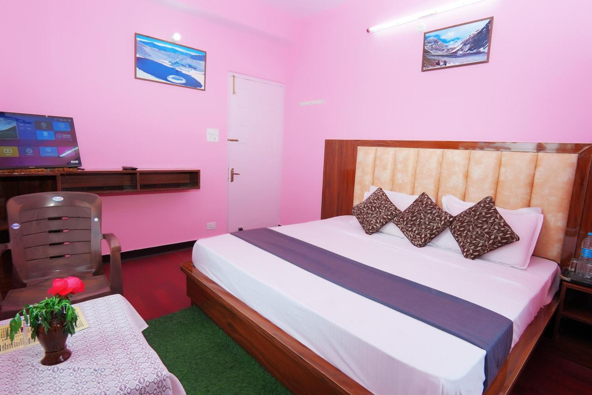 Shimla Hills Apartments 2Bhk Bagian luar foto